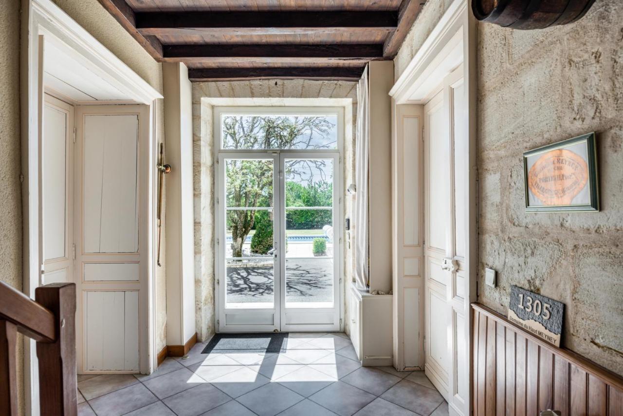 Domaine De Meyney Apartman Villegouge Kültér fotó