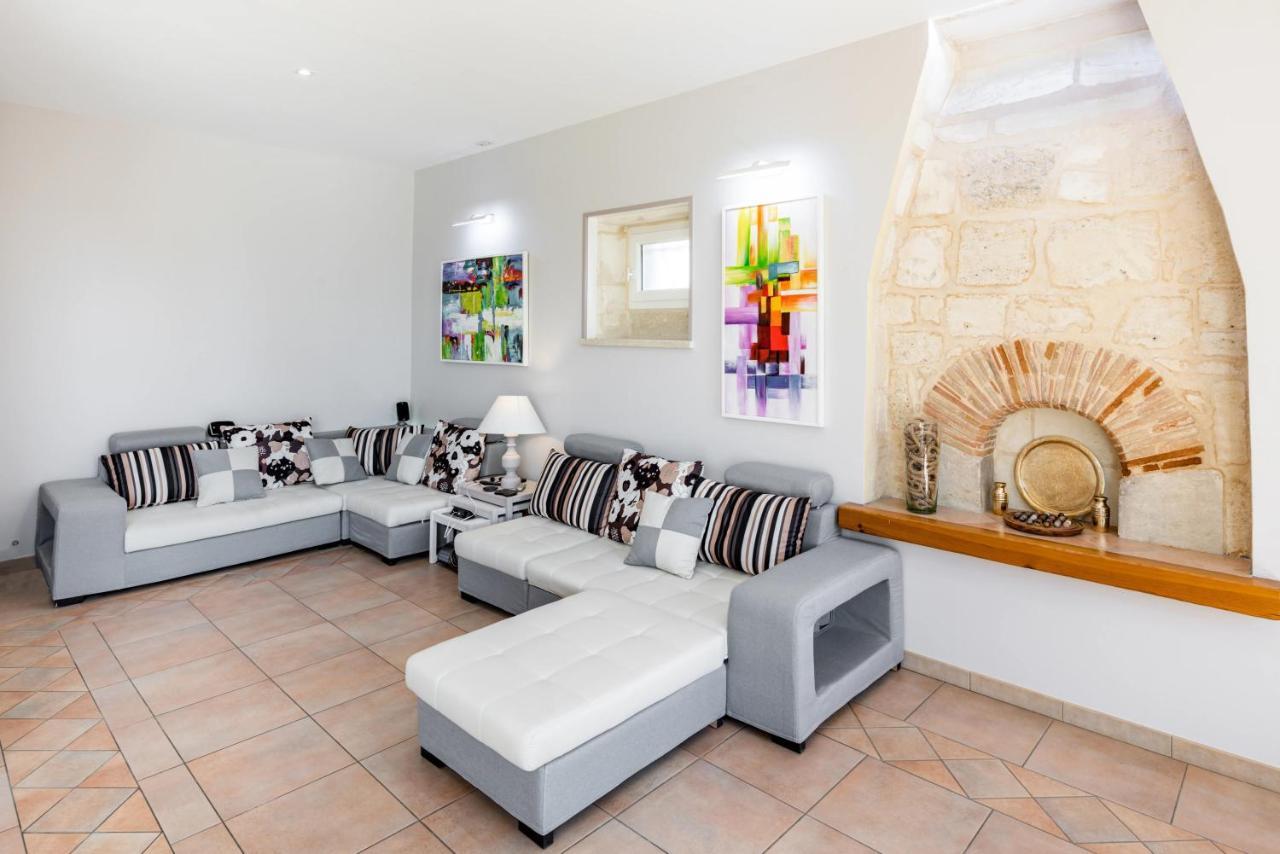 Domaine De Meyney Apartman Villegouge Kültér fotó